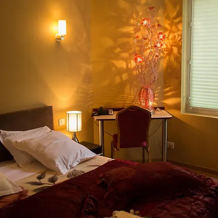 Hotellerie Des Etangs Peronne (Somme)