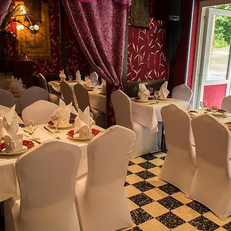 Inn Hotellerie Des Etangs Peronne (Somme)